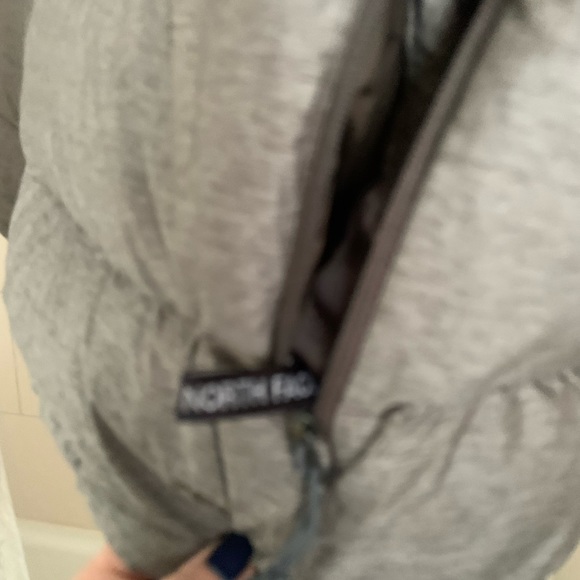 North Face down vest. 700 New condition - Picture 5 of 7